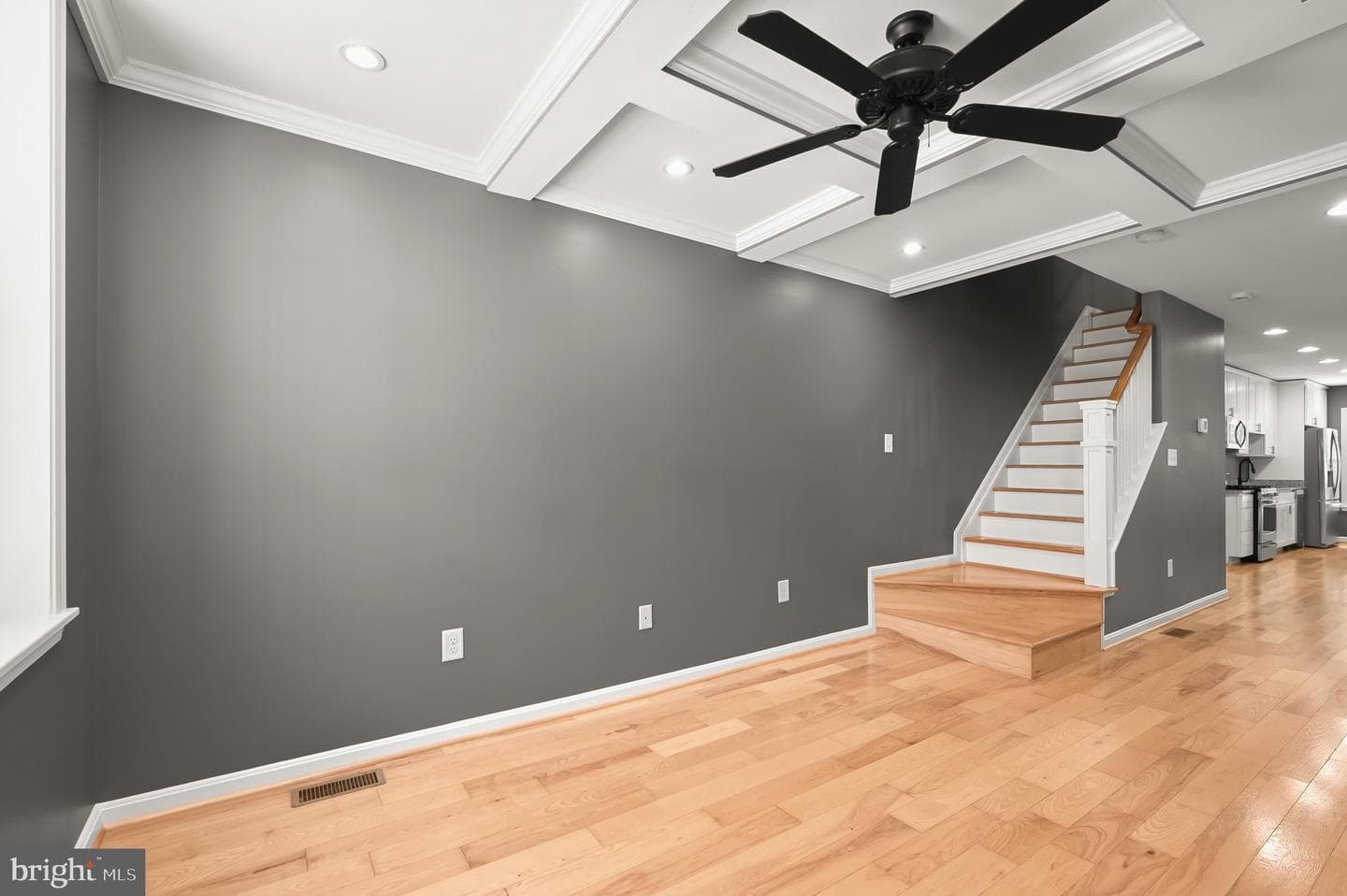 33 E Hamburg Street, Baltimore