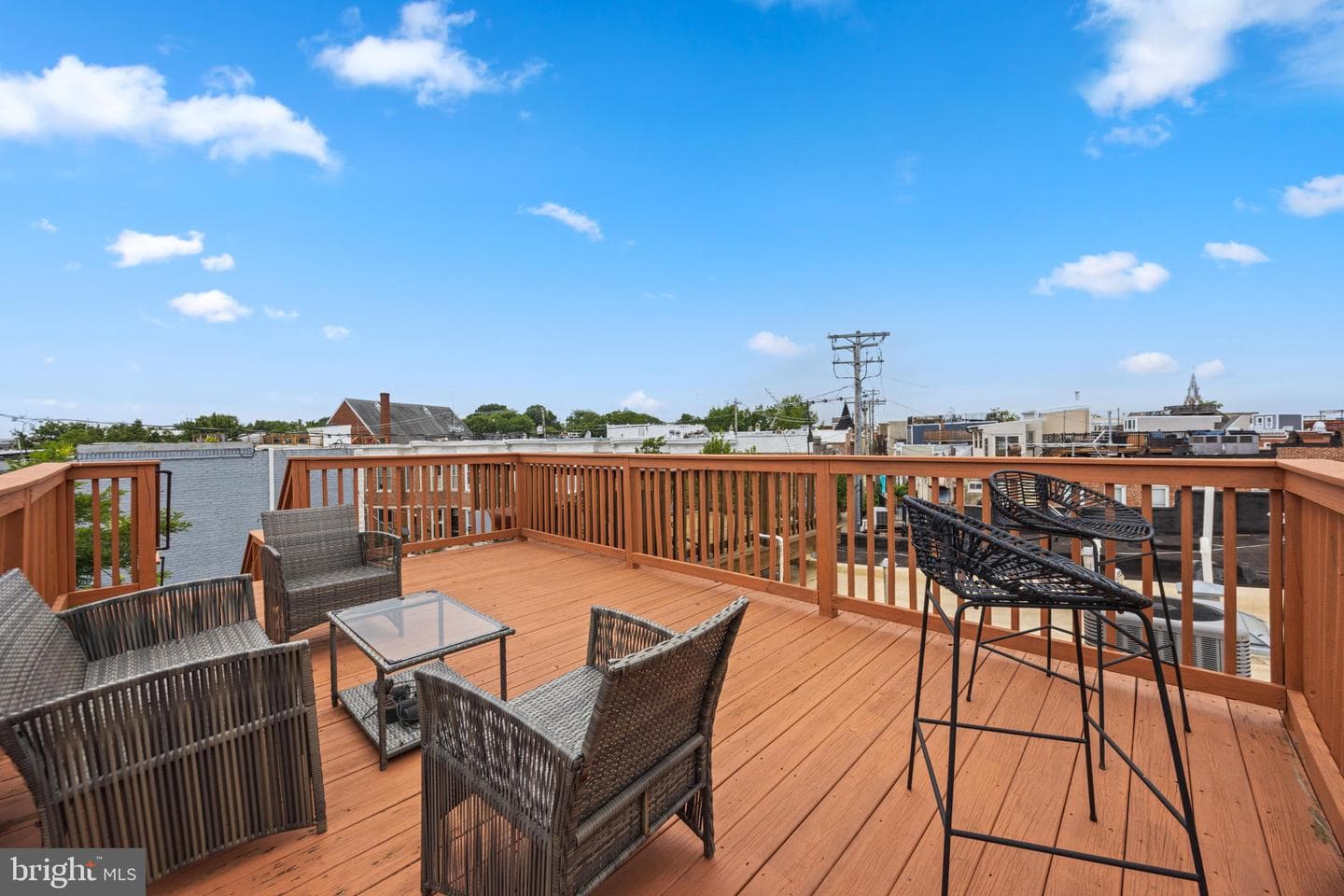 609 Fort Avenue E photo 32