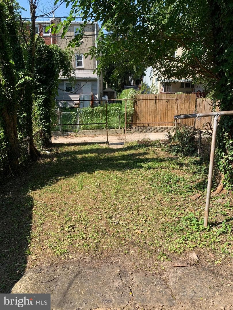 943 Homestead Street photo 16