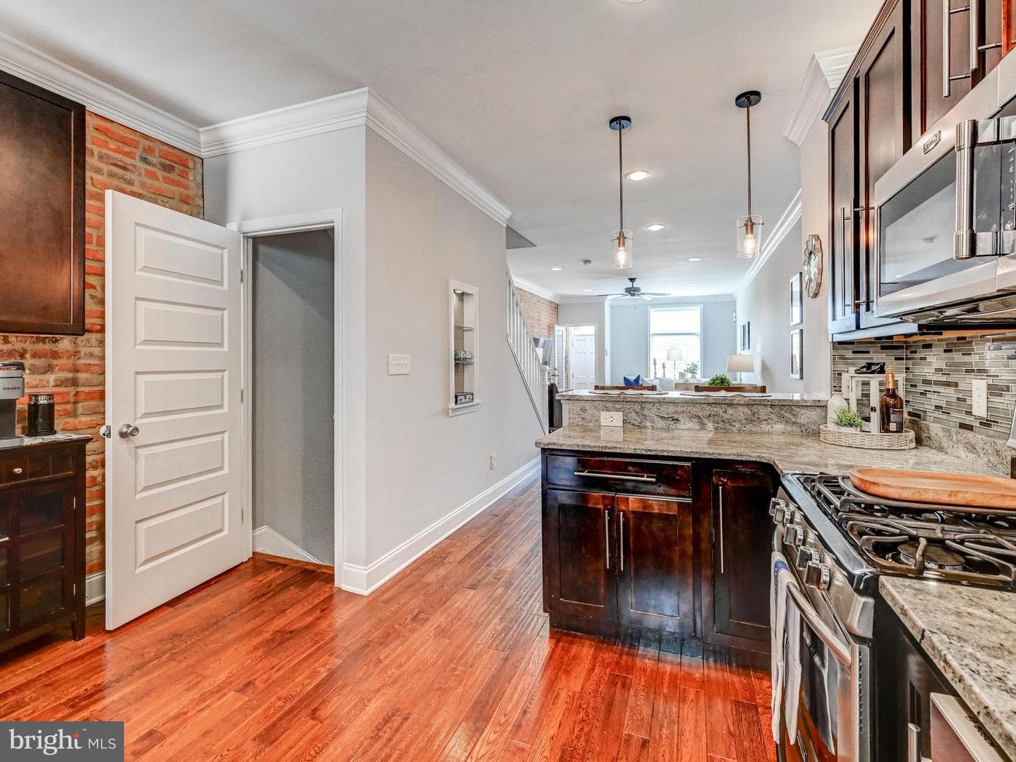 3424 Fait Avenue photo 9