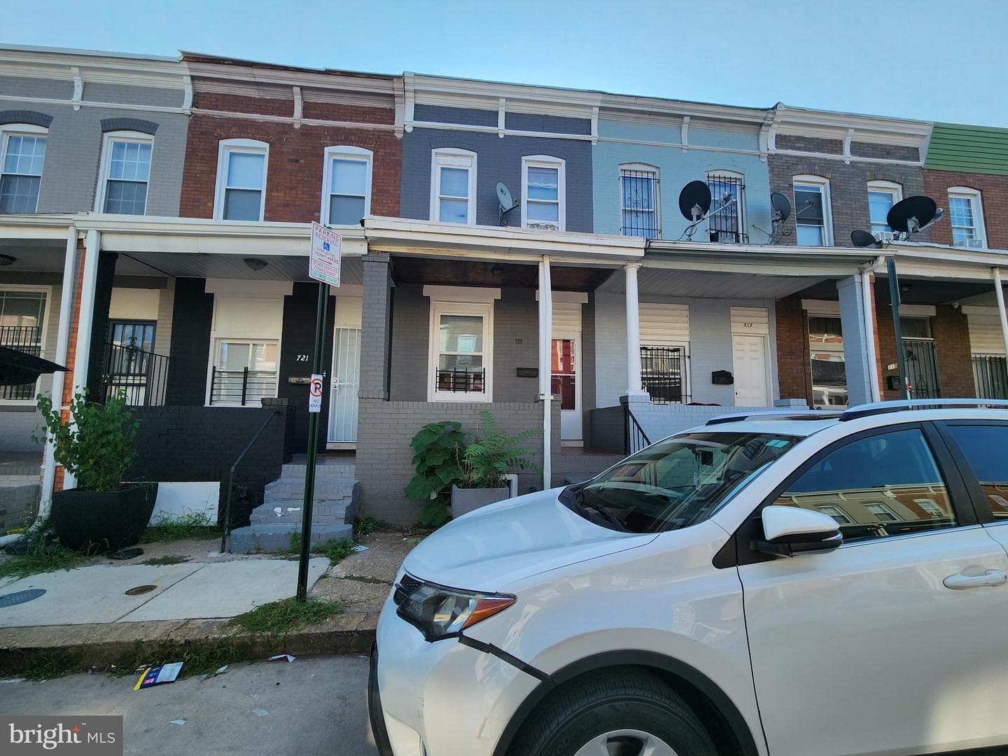 719 N Curley Street photo 3