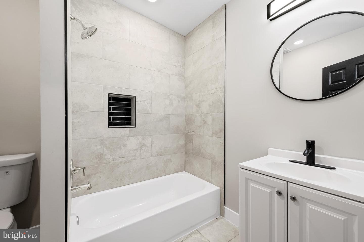 1006 N Mount Street photo 12
