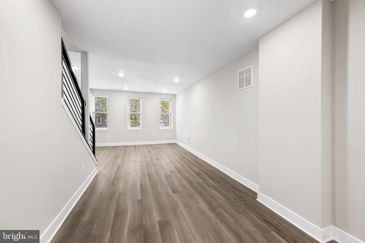 1006 N Mount Street photo 19
