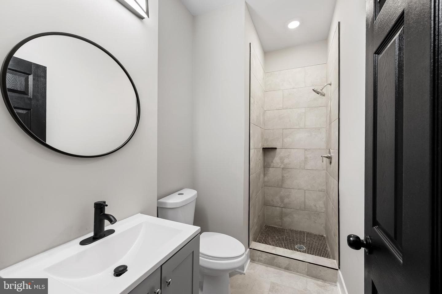 1006 N Mount Street photo 25
