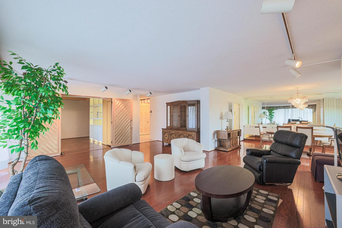 6210 Park Heights Avenue #400 photo 16