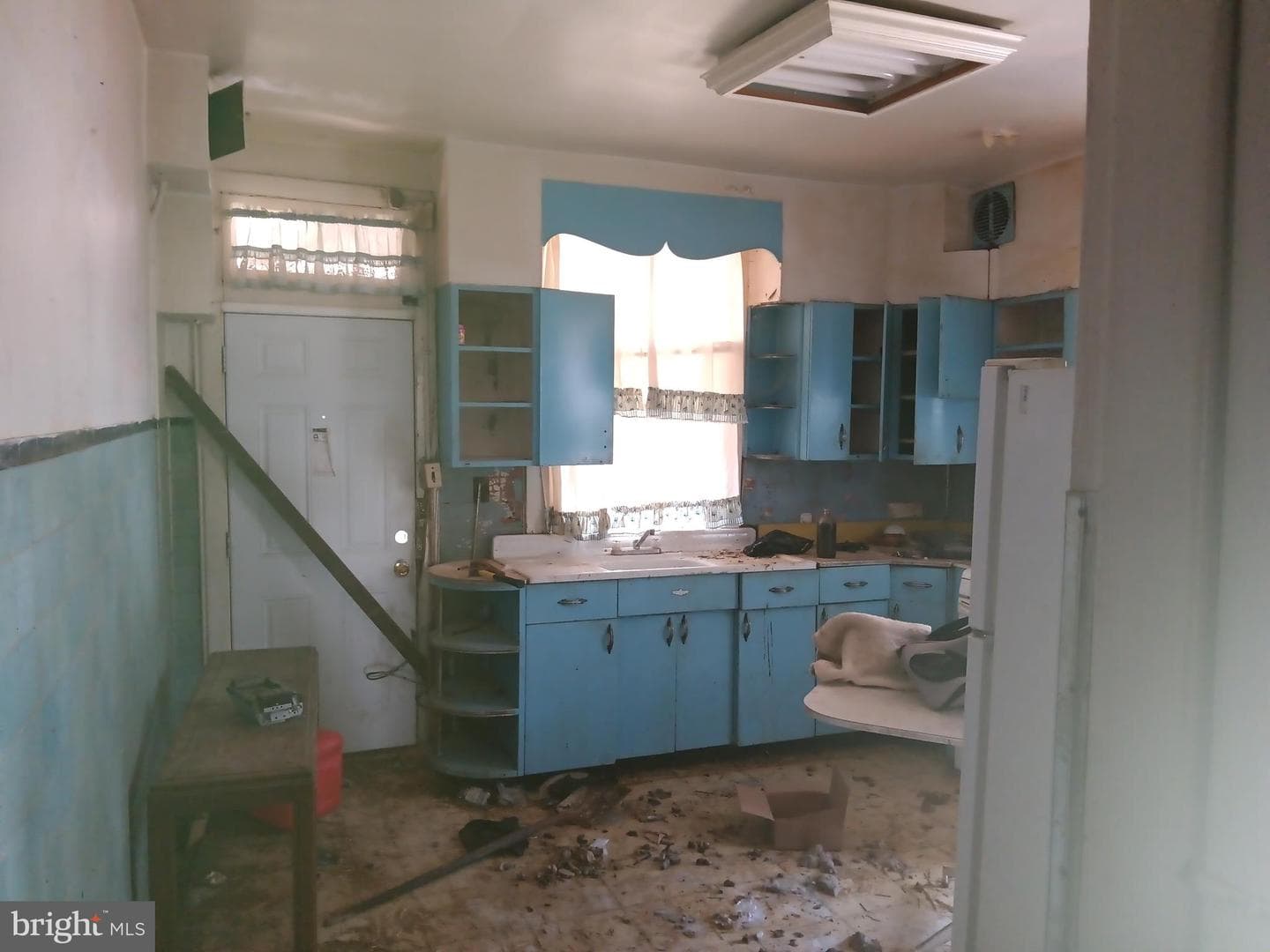 1641 Westwood Avenue photo 3