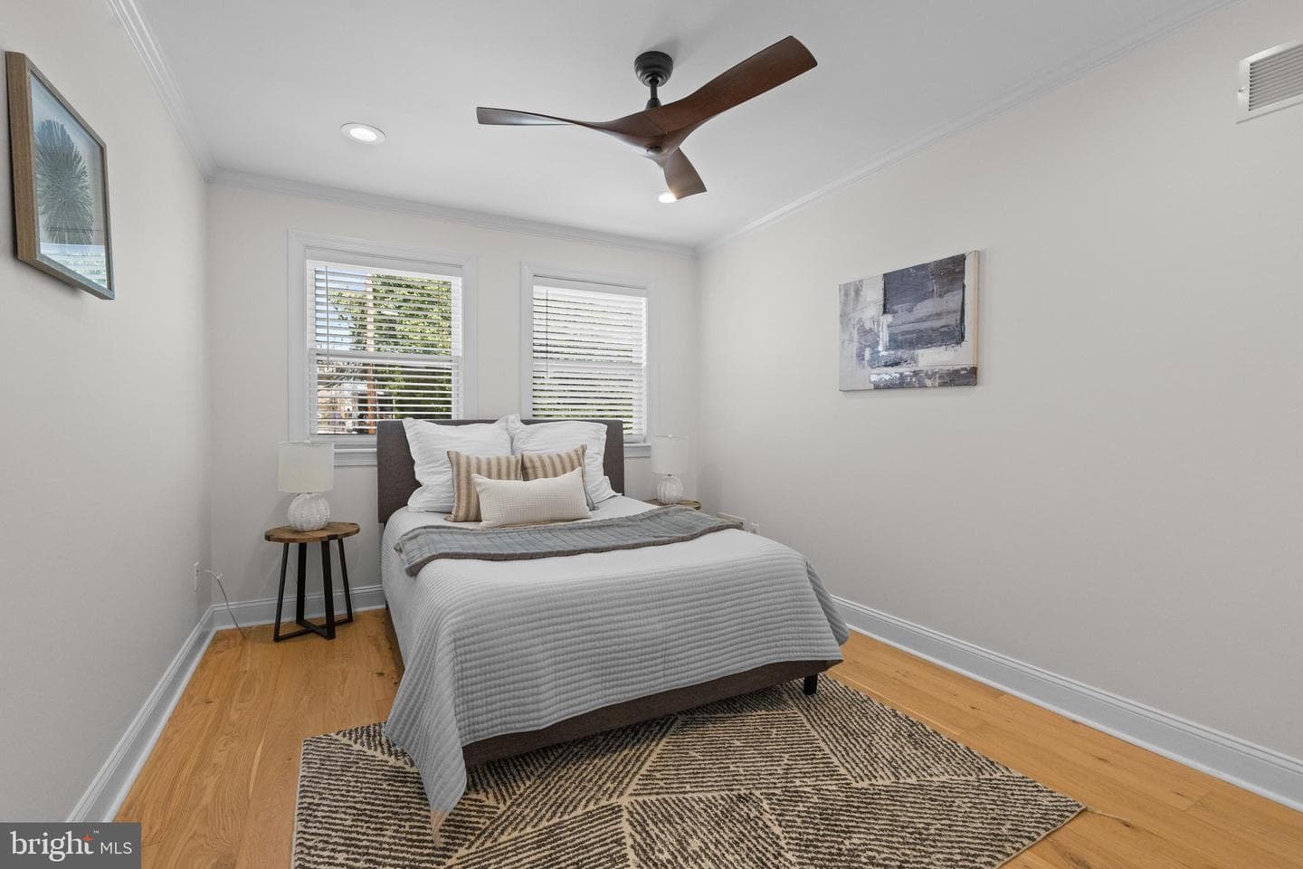 1452 Boyle Street photo 19