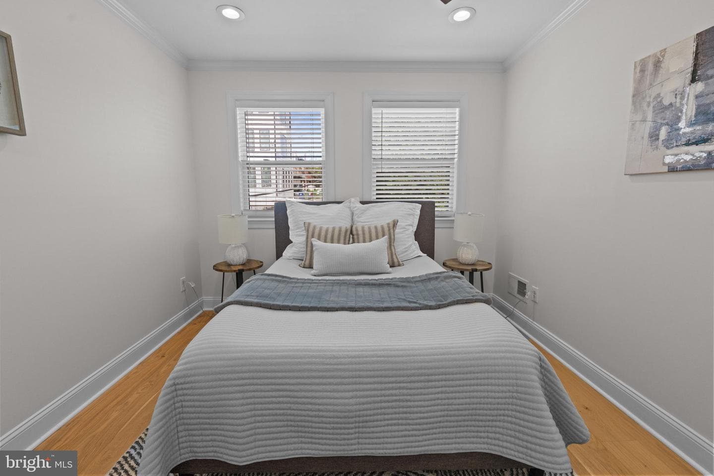 1452 Boyle Street photo 20