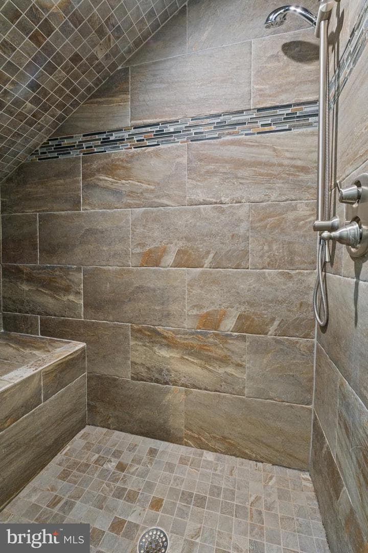 1452 Boyle Street photo 25