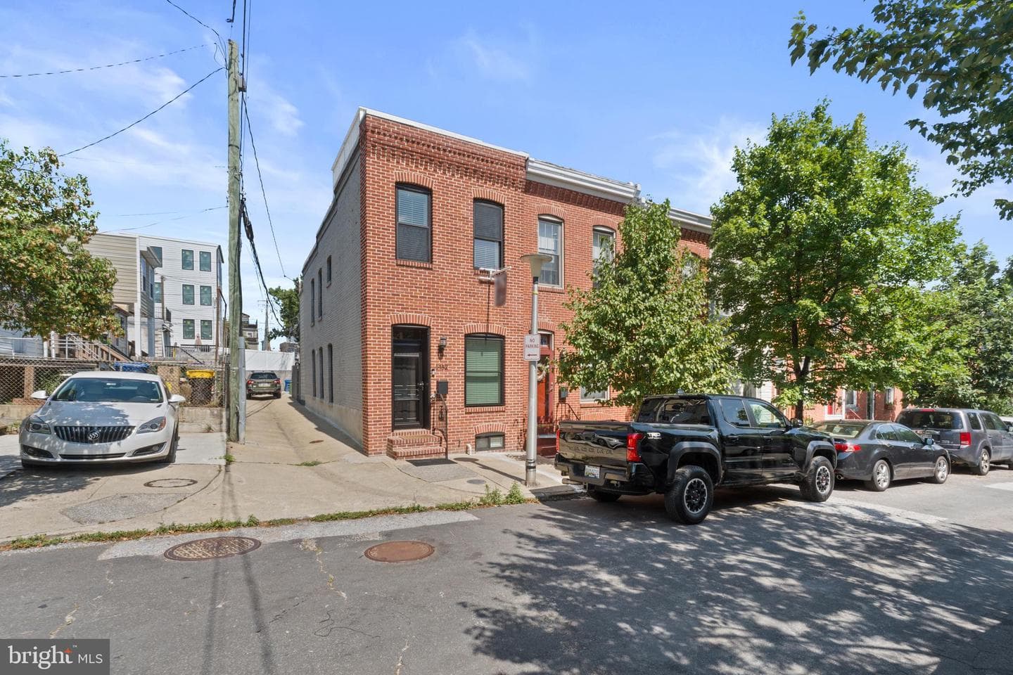 1452 Boyle Street photo 8