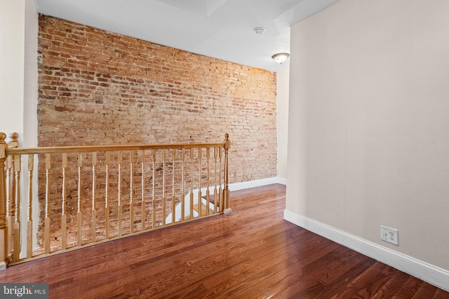 2127 W Mulberry Street photo 8