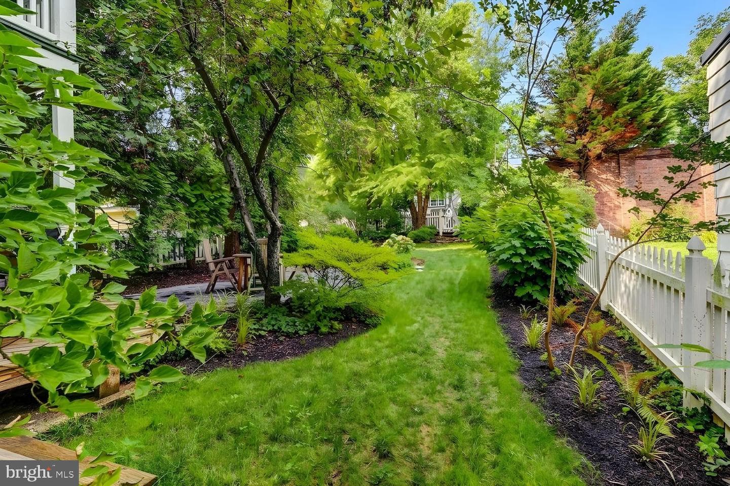 5023 Roland Avenue photo 43