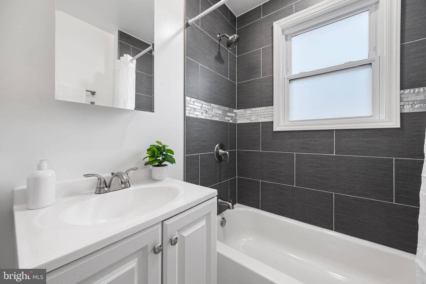 2524 Glencoe Road photo 18