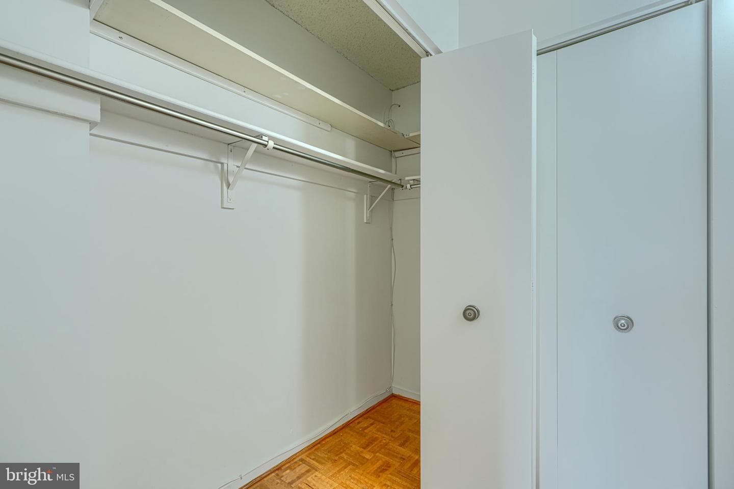 4100 N Charles Street #813 photo 34