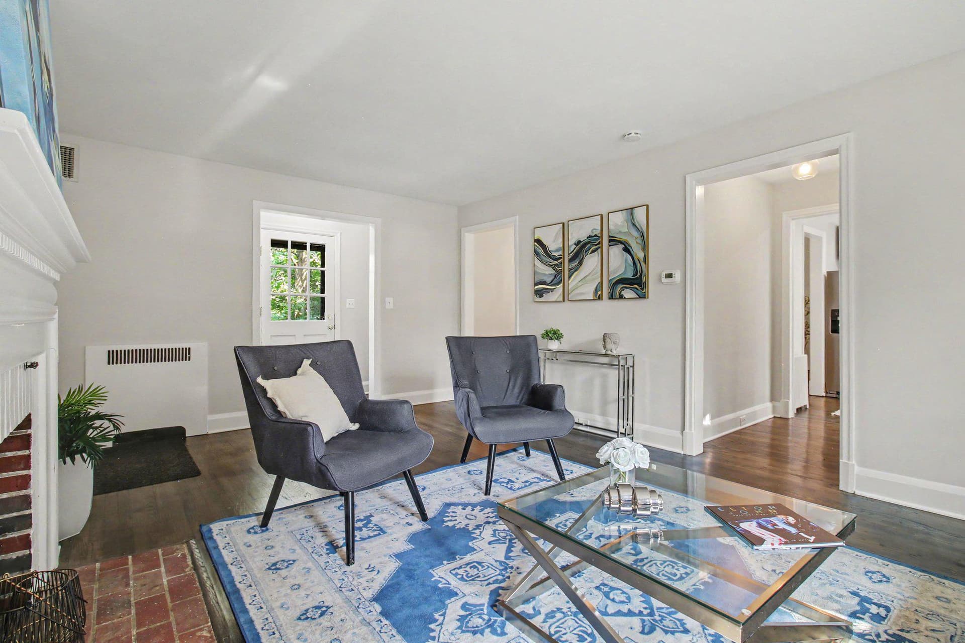 308 Eastway Court photo 8