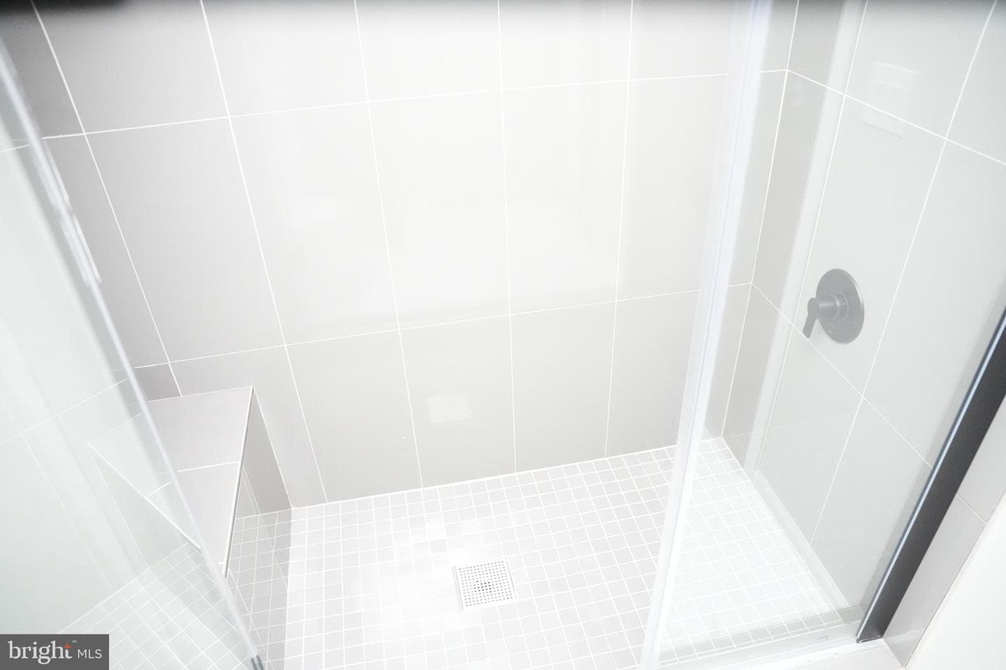 2710 Jefferson Street photo 20