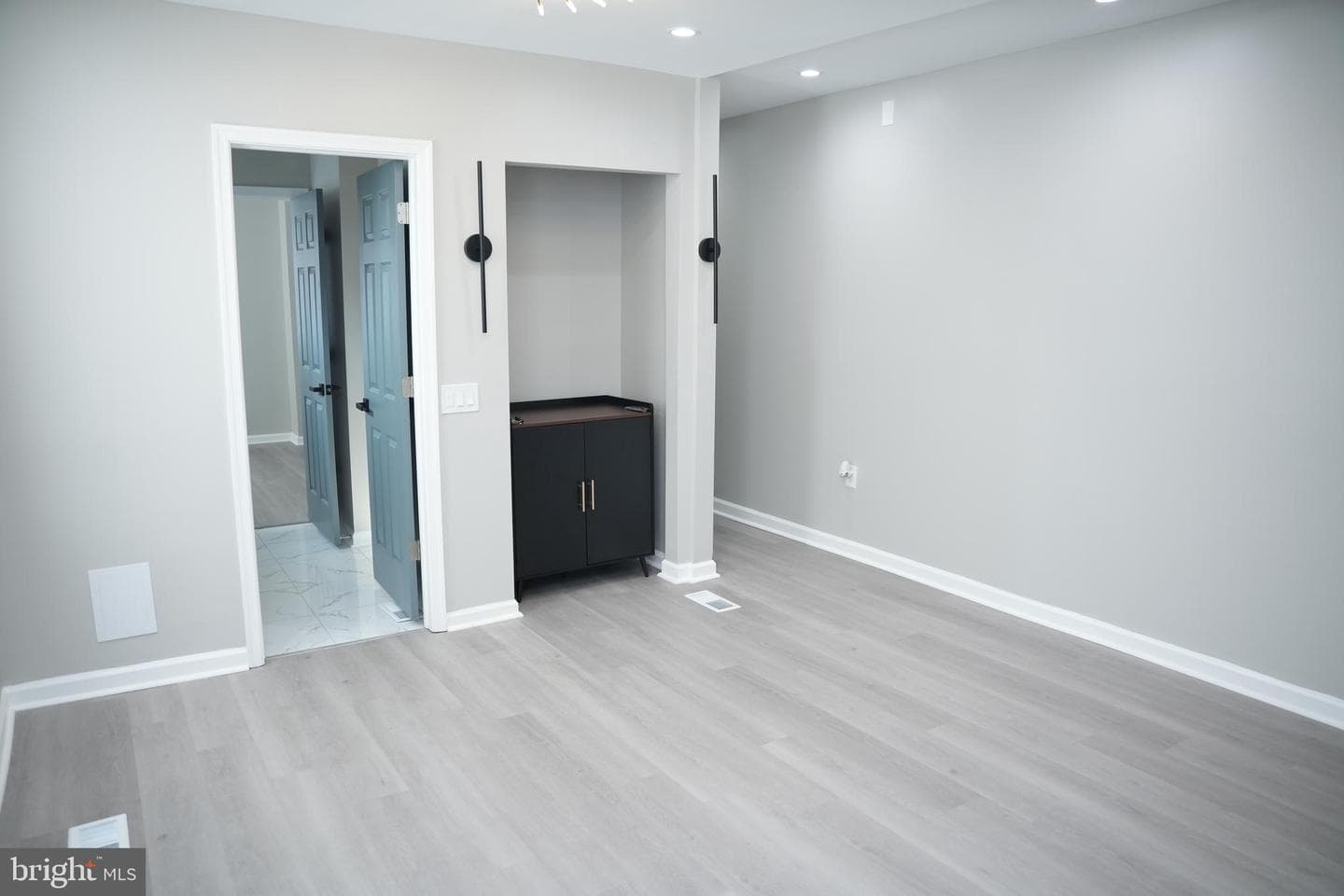 2710 Jefferson Street photo 5