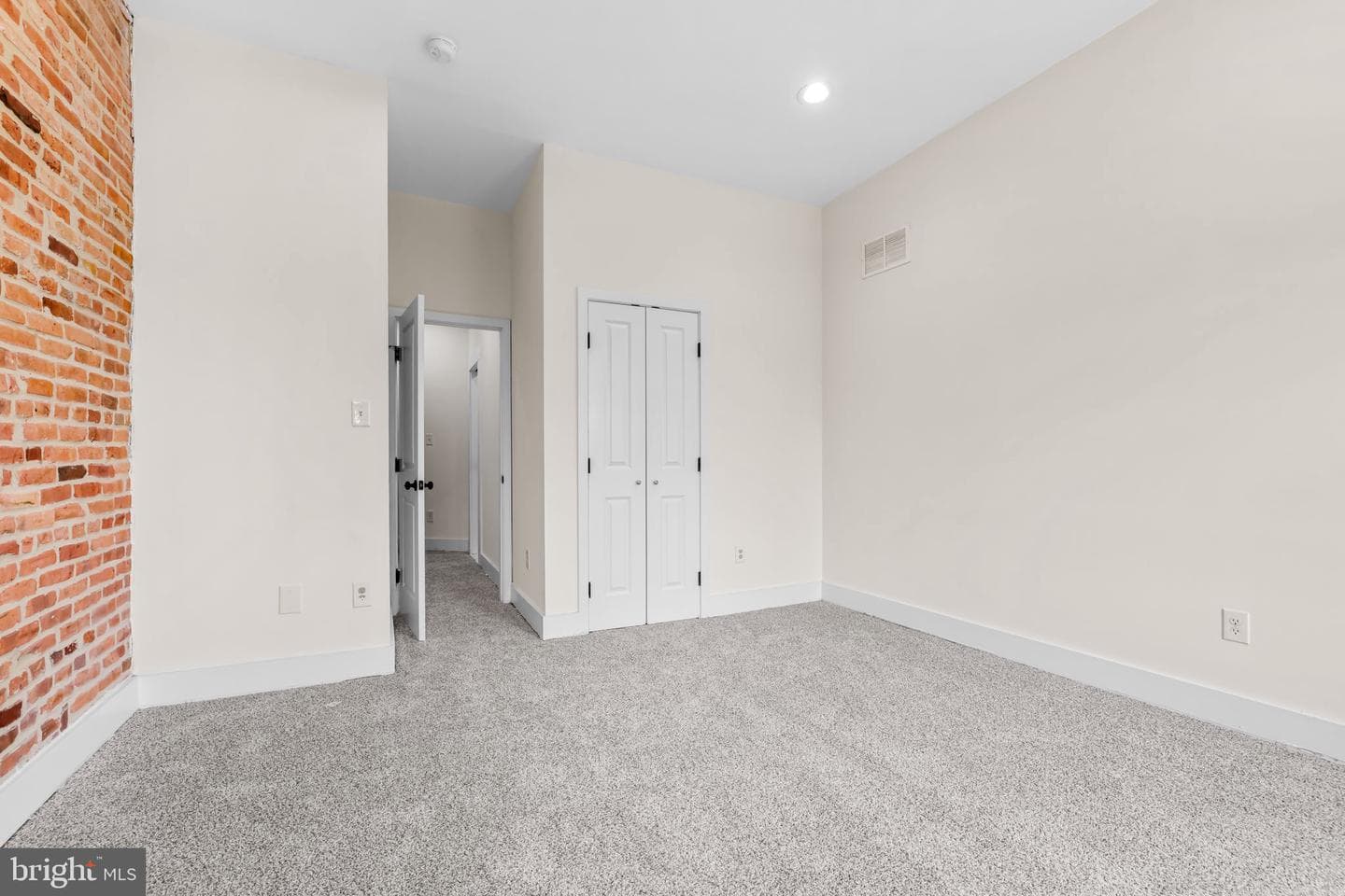 307 Font Hill Avenue photo 18