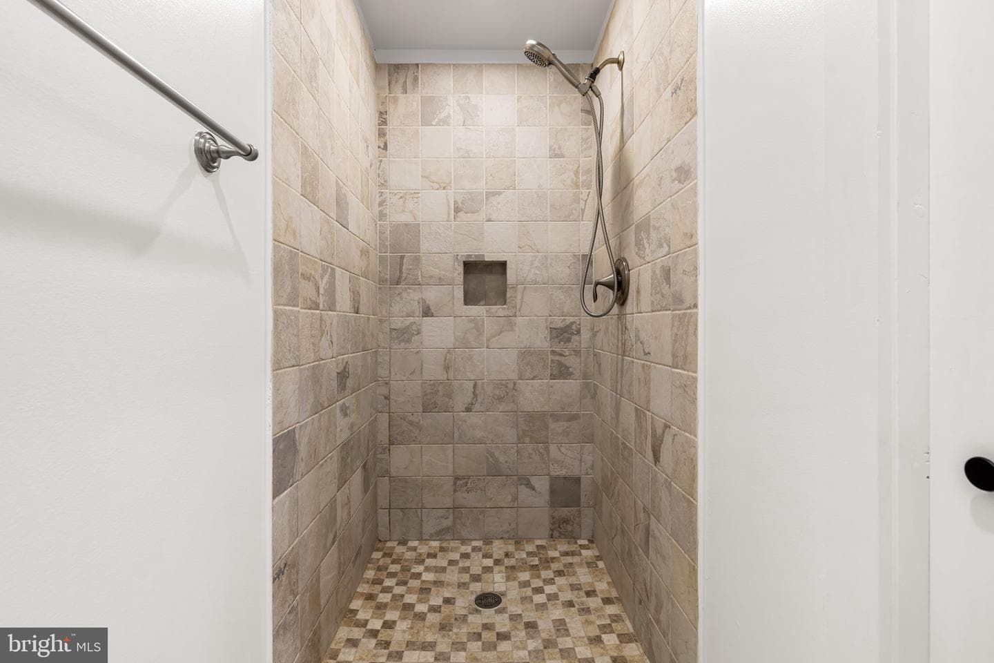 307 Font Hill Avenue photo 20