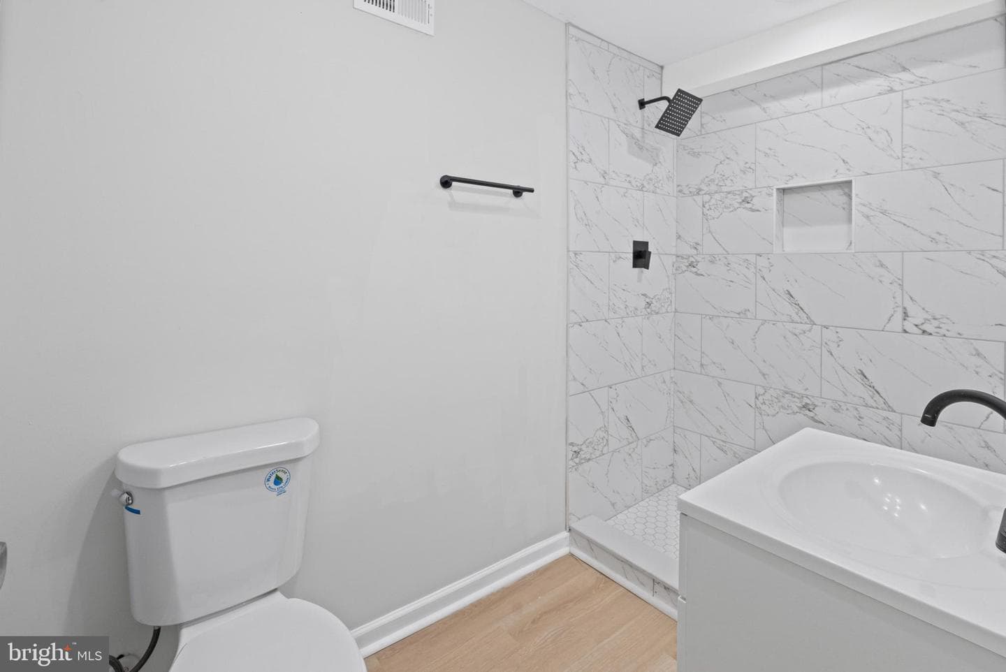 1807 E Lafayette Avenue photo 29