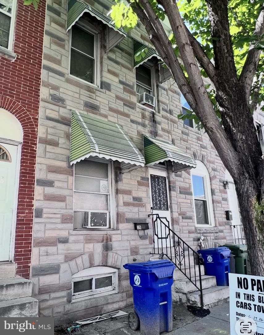 326 S Calhoun Street photo 2