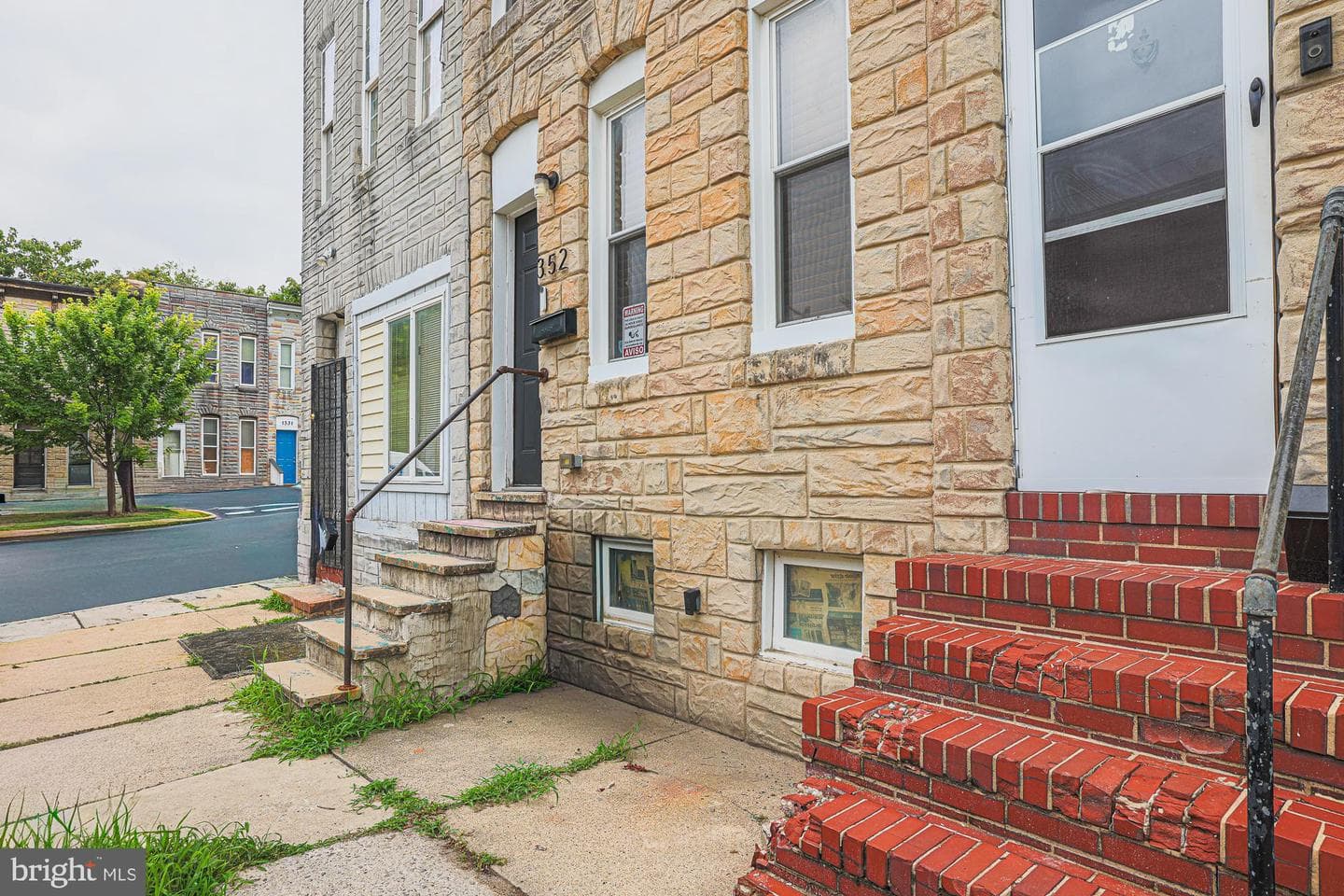 352 Woodyear Street photo 31