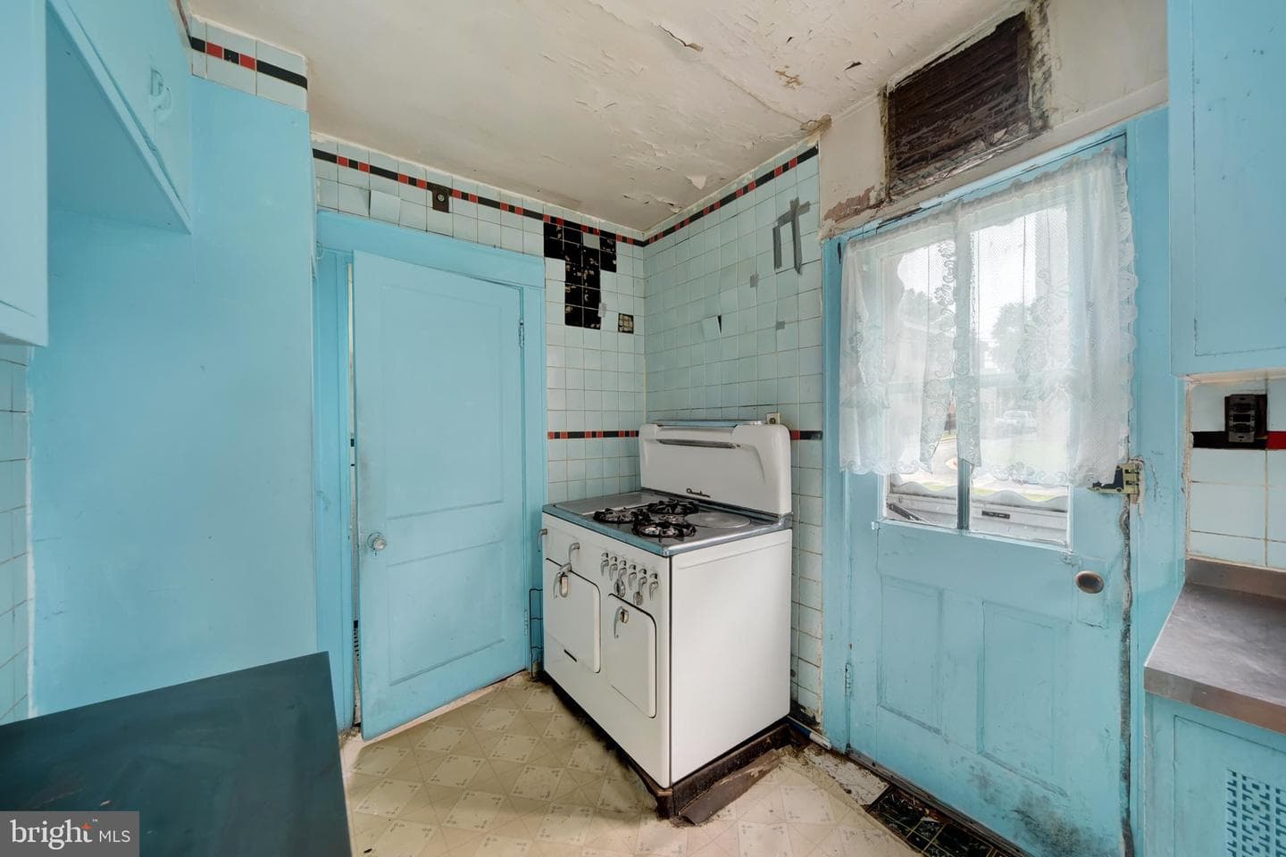 5720 Clover Road photo 11