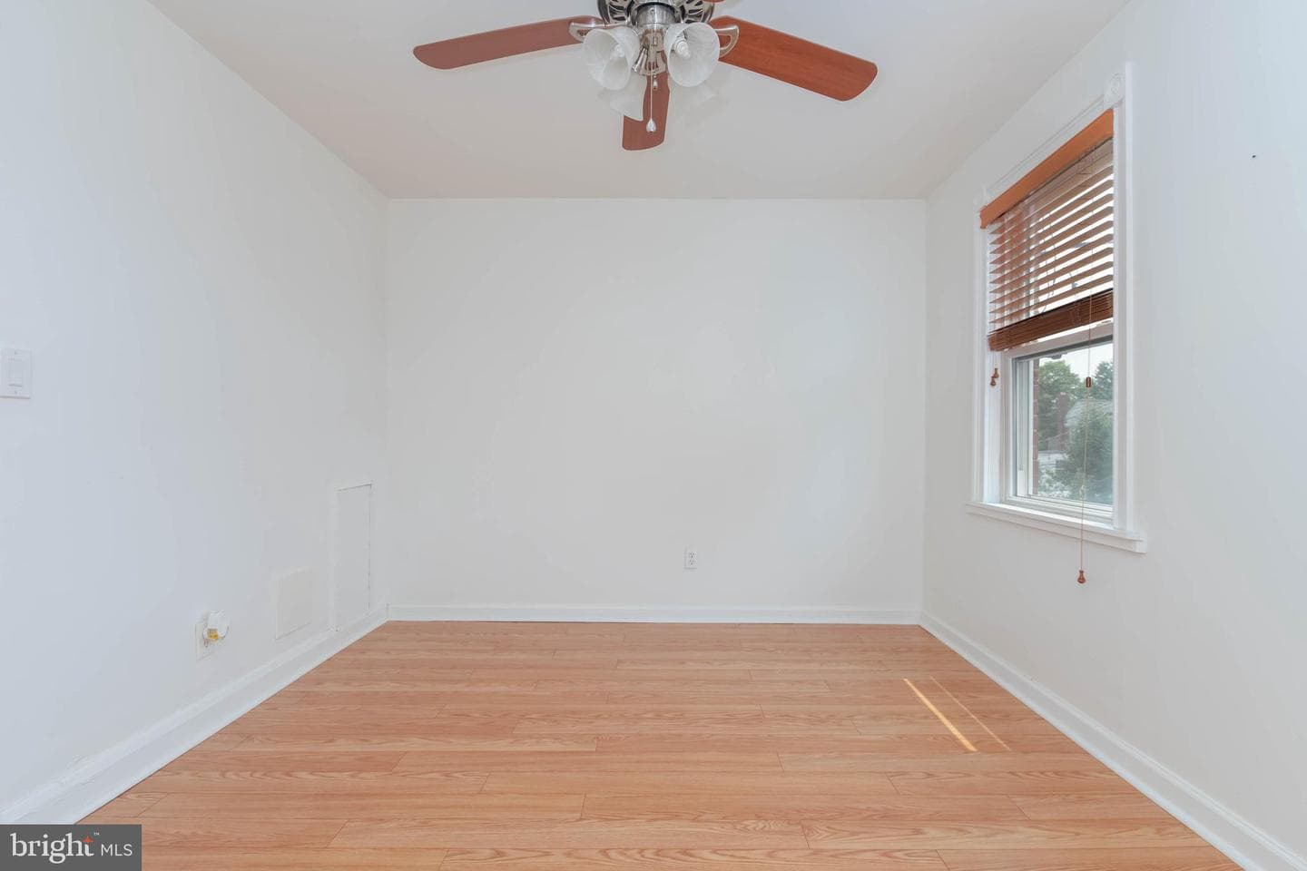 3847 Lyndale Avenue photo 17