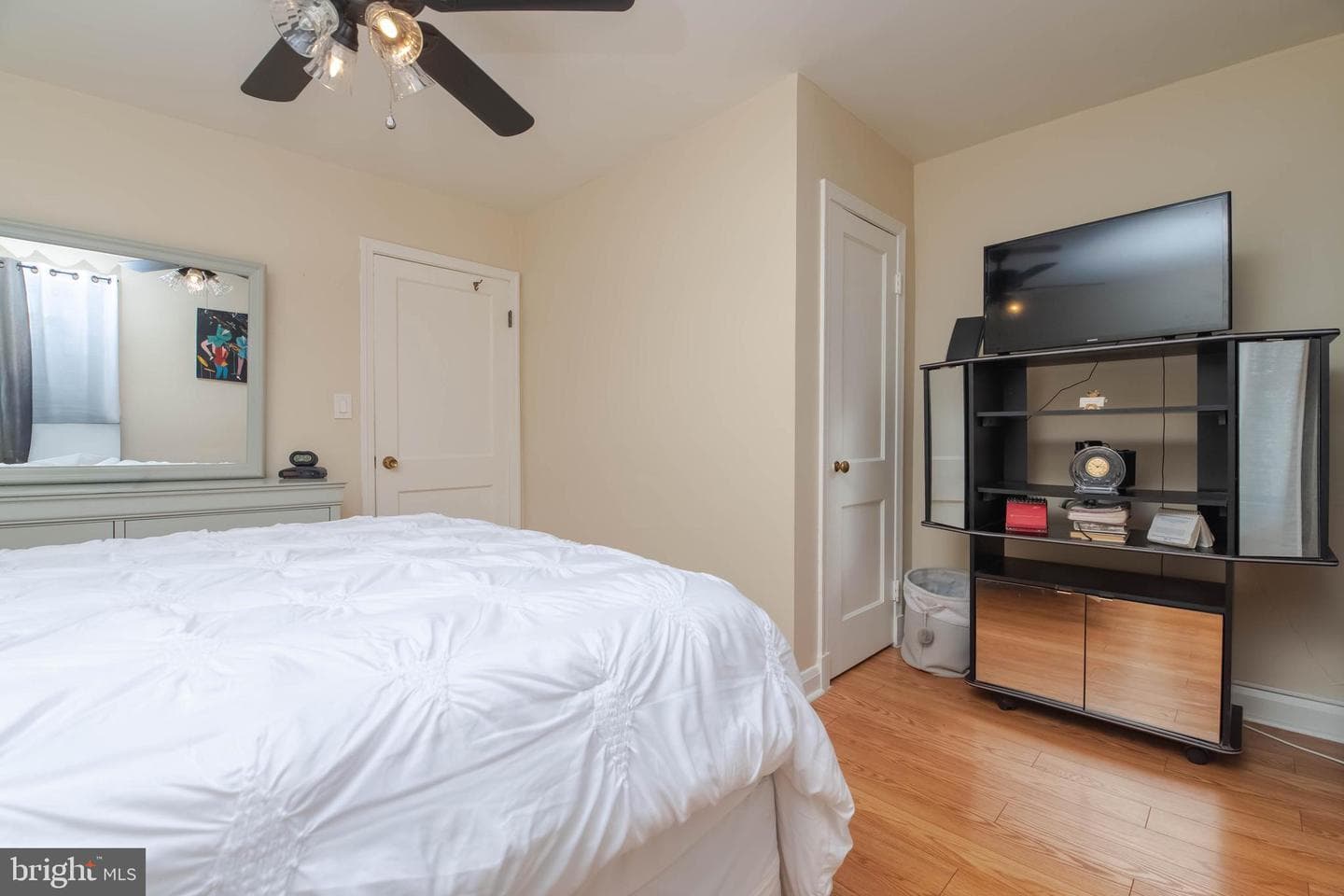 3847 Lyndale Avenue photo 19
