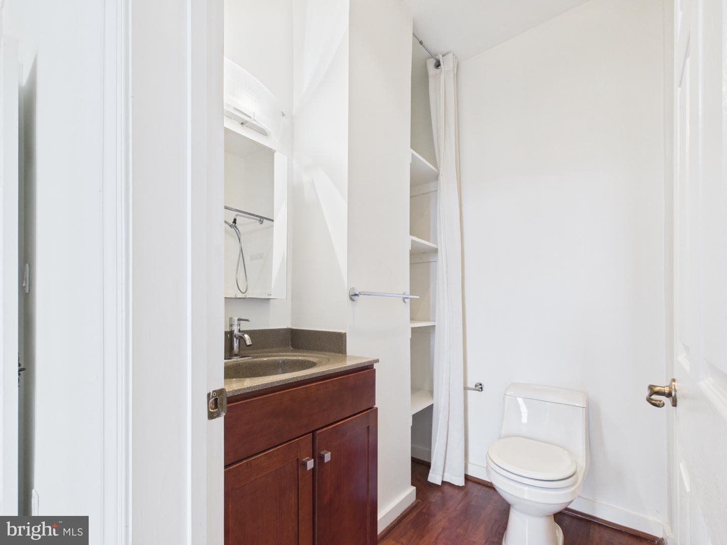 1 E Chase Street #814 photo 15
