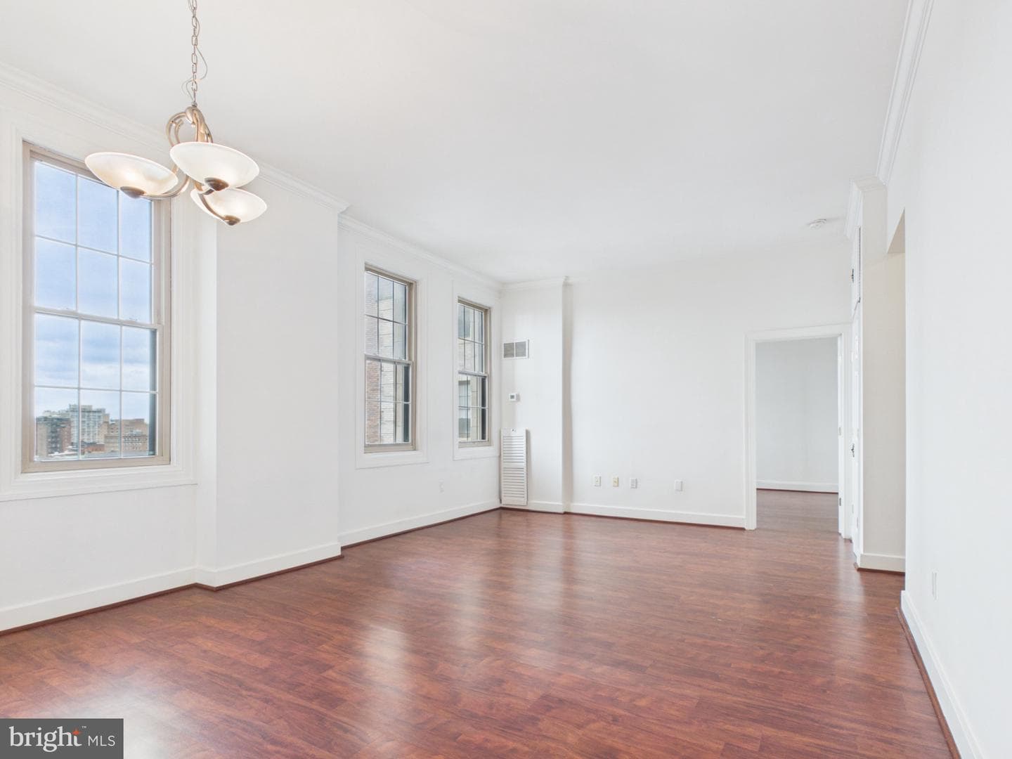 1 E Chase Street #814 photo 5
