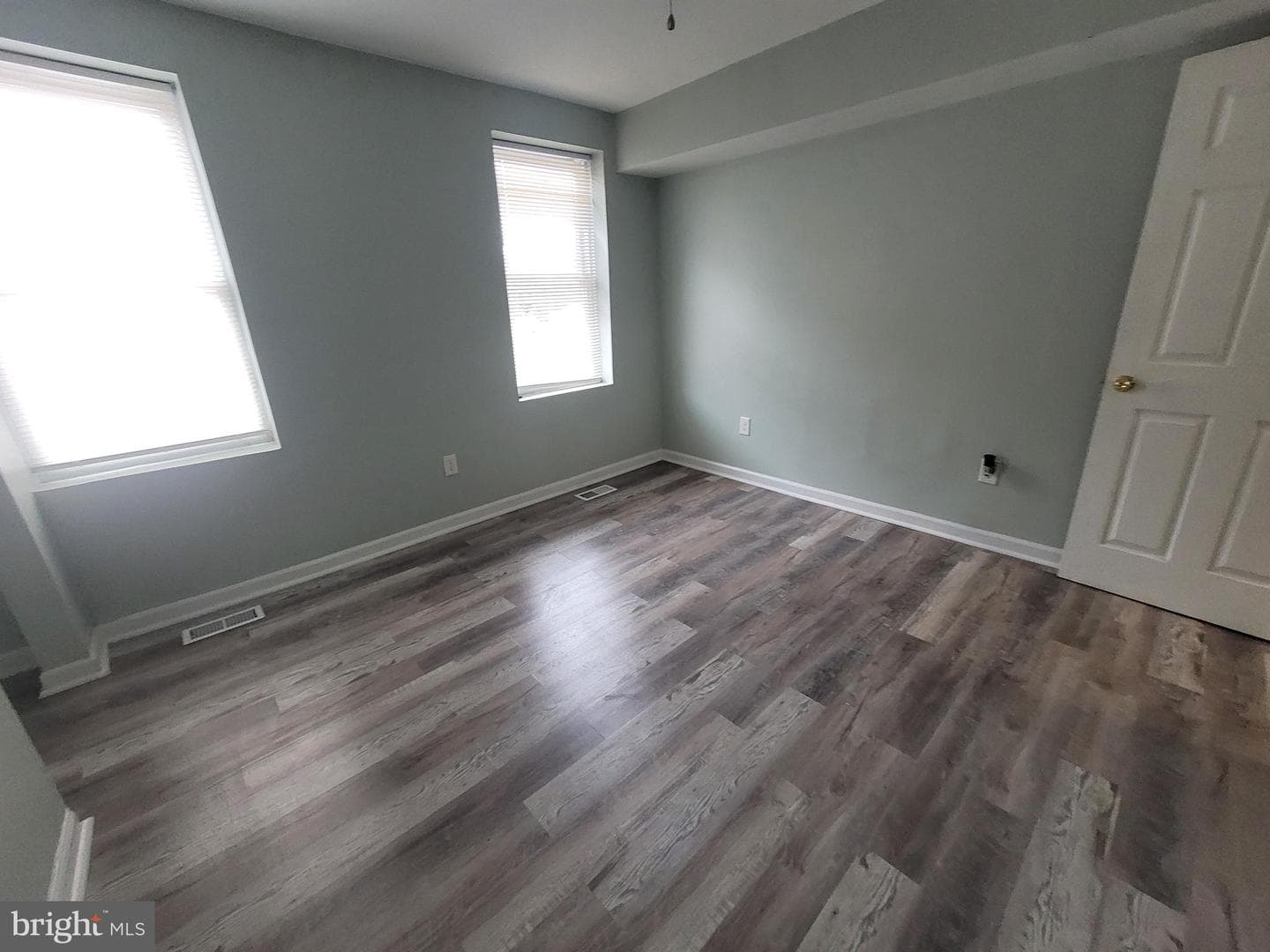 905 Bennett Place photo 14