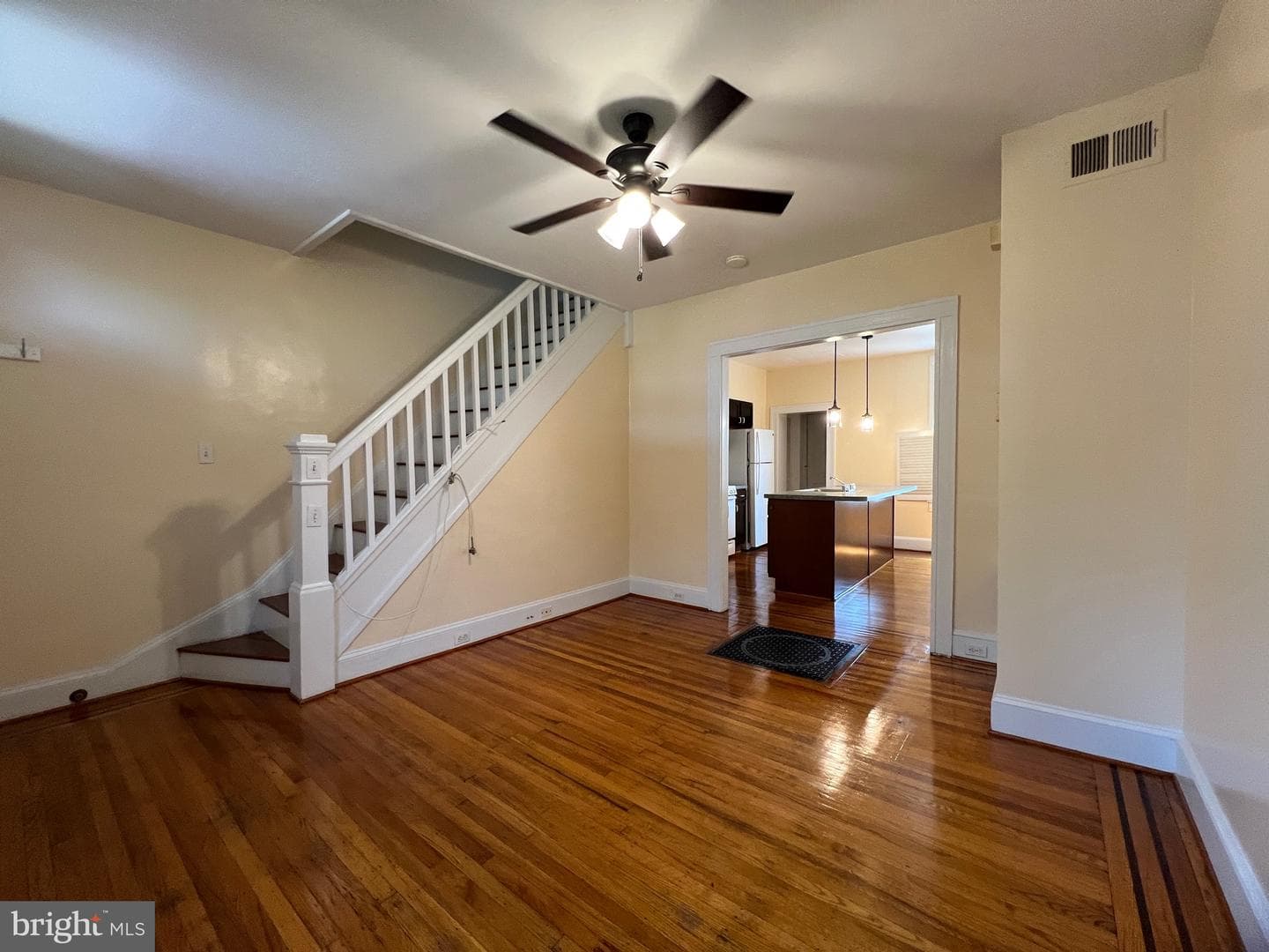 3505 Esther Place photo 10