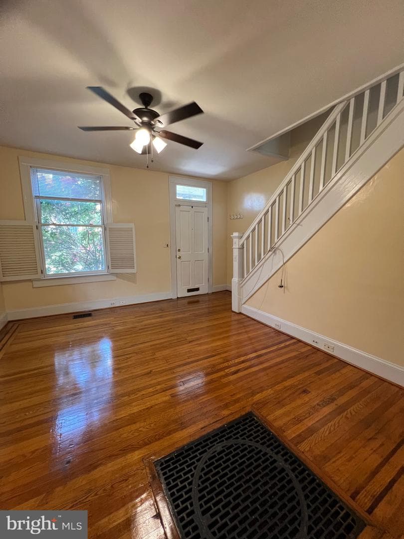 3505 Esther Place photo 4