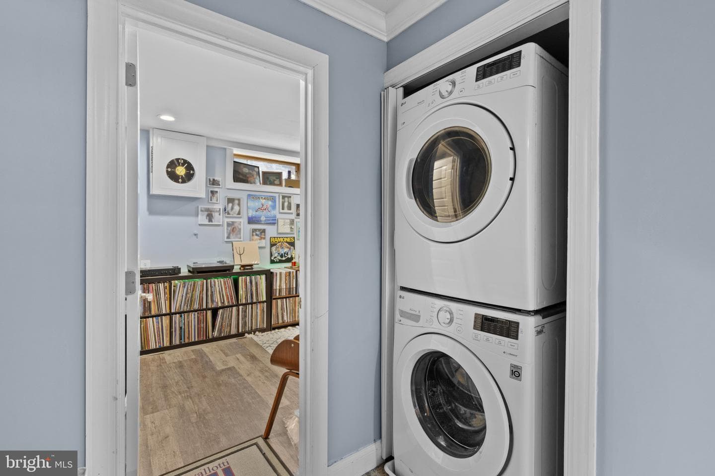 10 N Curley Street photo 15