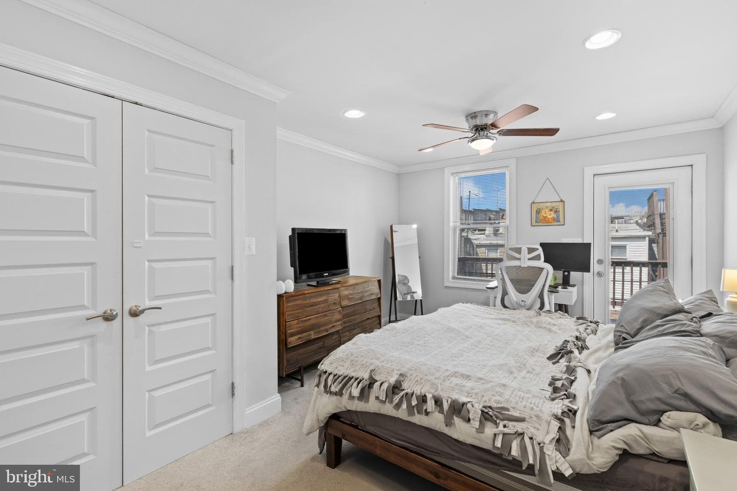 10 N Curley Street photo 25