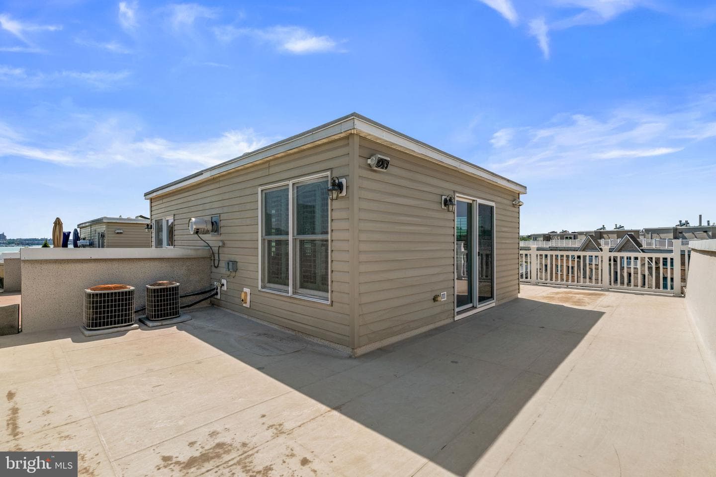 1207 Harbor Island Walk photo 46