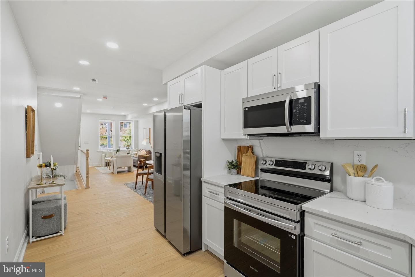 1527 E 29th Street photo 12