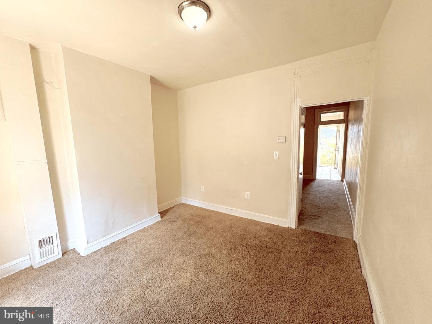 1936 Ridgehill Avenue photo 13