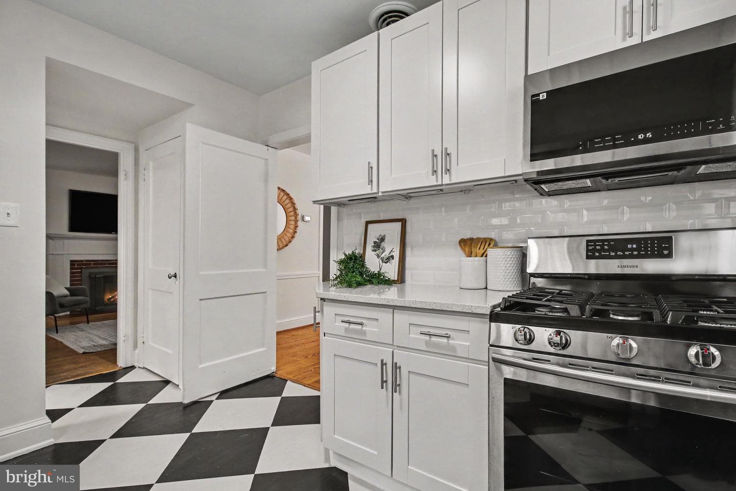 4405 Sedgwick Road photo 8