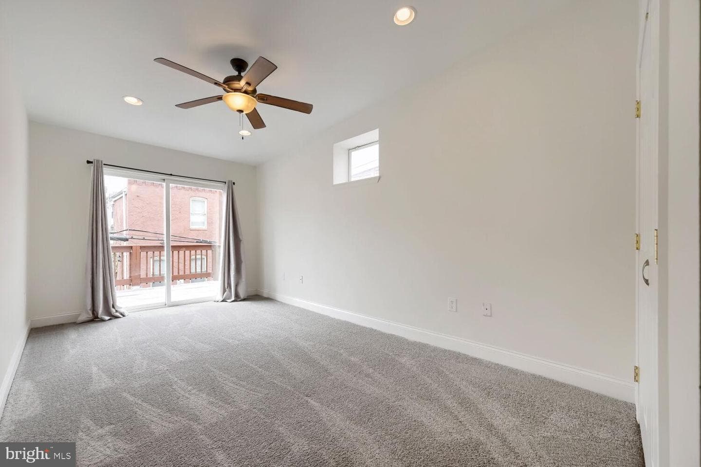 1228 N Broadway photo 15