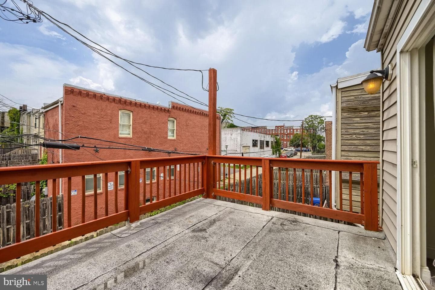 1228 N Broadway photo 16