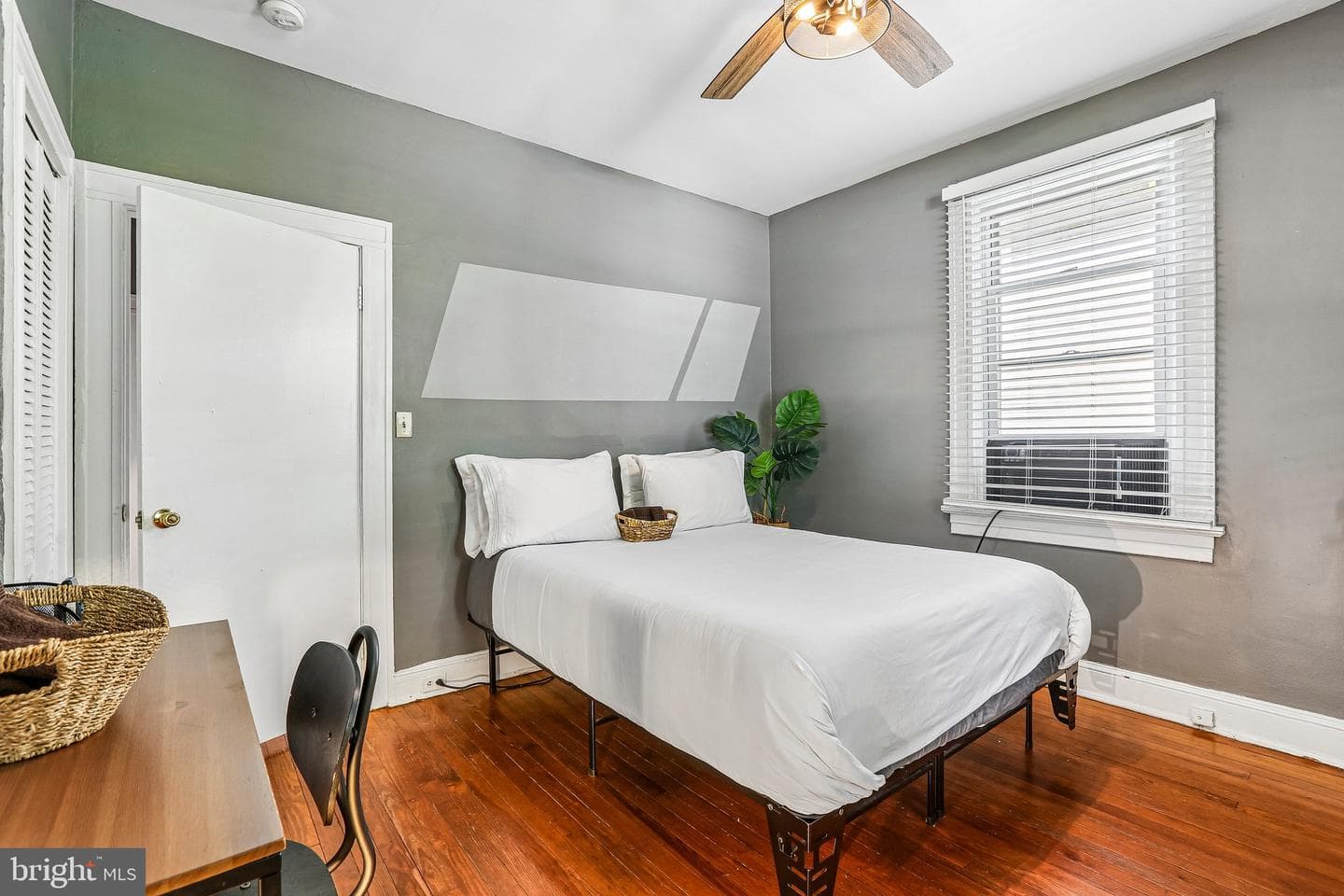 1301 Appleby Avenue photo 23