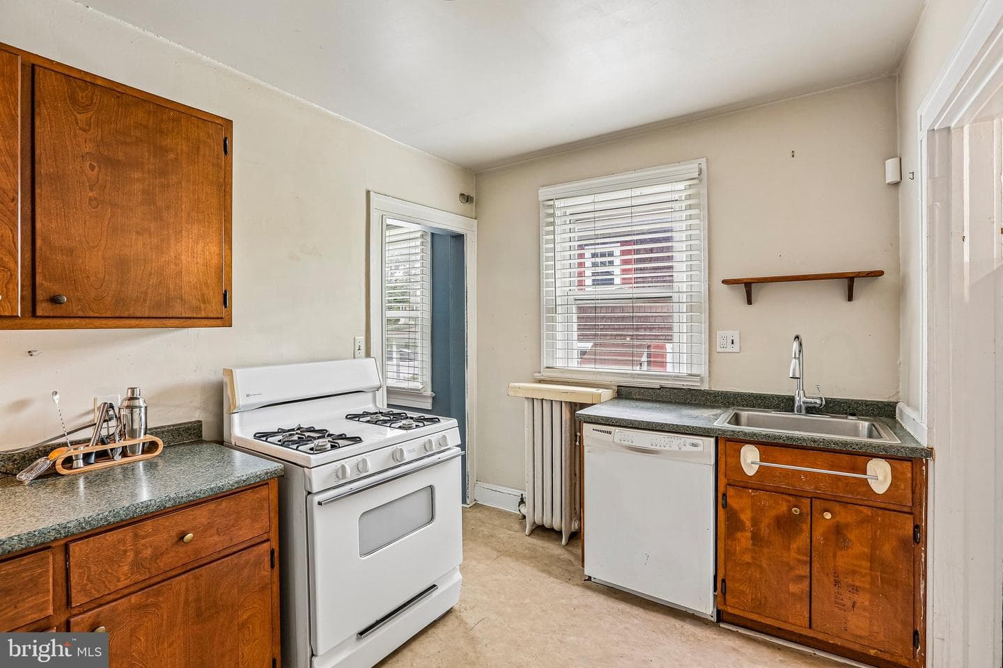 1301 Appleby Avenue photo 30