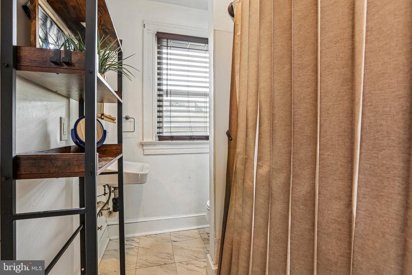 1301 Appleby Avenue photo 35