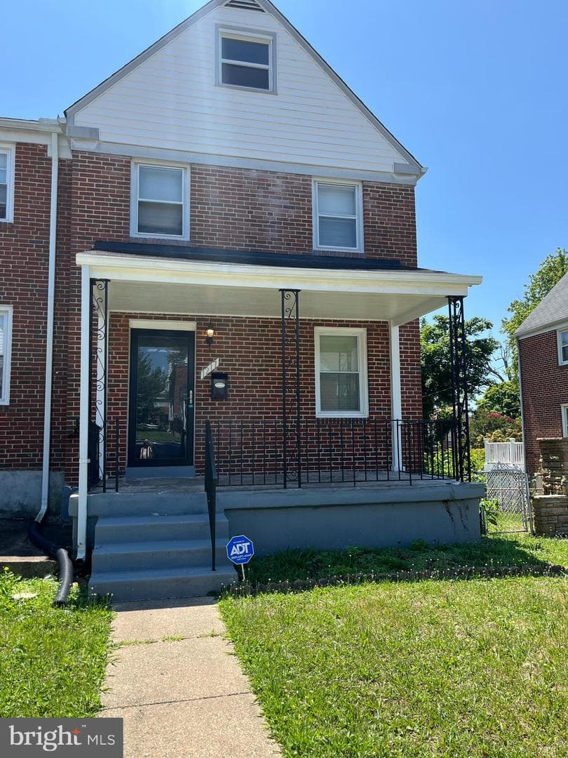 1217 Cochran Avenue photo 1