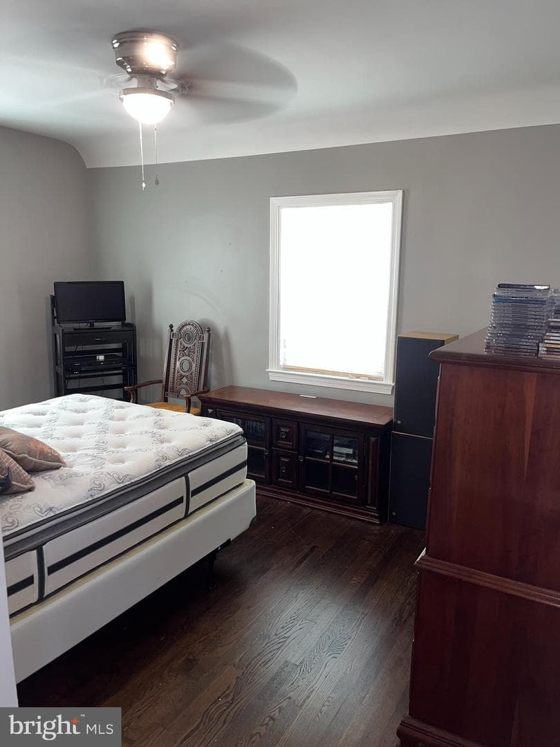 1217 Cochran Avenue photo 9