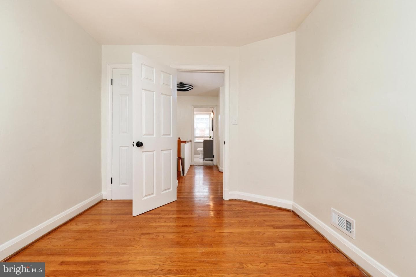 1521 Kennewick Road photo 16