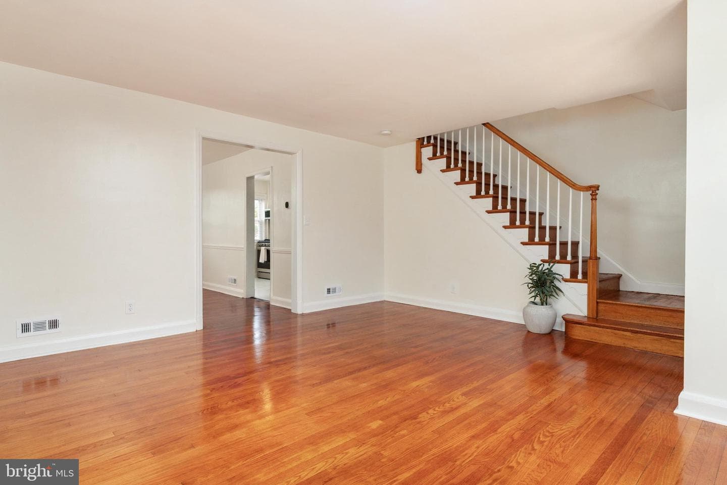 1521 Kennewick Road photo 8
