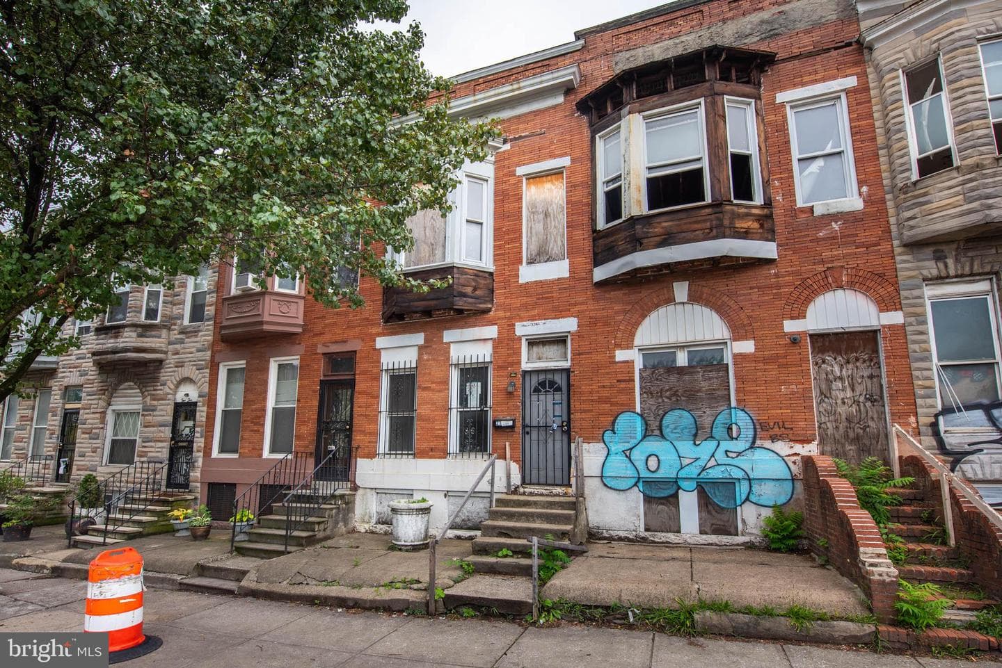 214 N Fulton Avenue photo 9